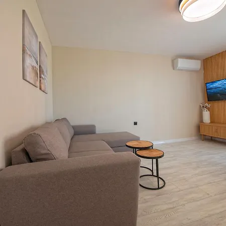 Marina And Panorama Deluxe Appartamento Burgas