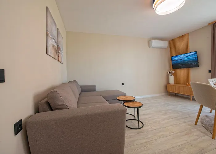 Marina And Panorama Deluxe Апартамент Бургас