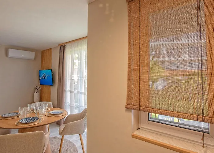 Marina And Panorama Deluxe Апартамент *