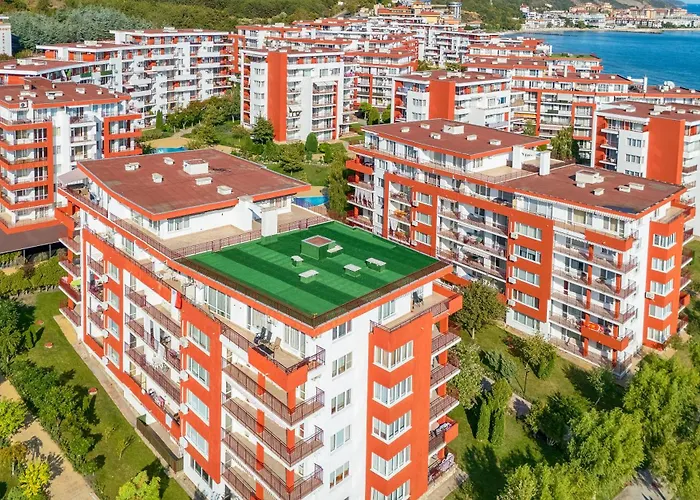 Marina And Panorama Deluxe بورغاس