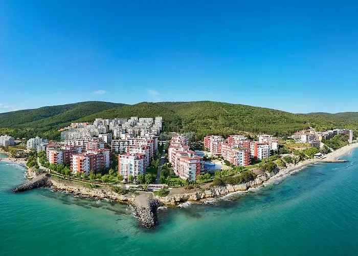 Marina And Panorama Deluxe شقة *